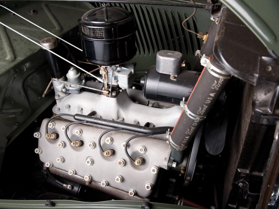 Моторный отсек Ford V8 Deluxe Cabriolet (40/760) 1934 года  (фото 14 из 17)